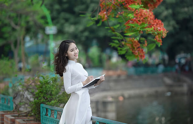 7140 1494911290048 1014 - Phân tích bài thơ Đi đường (Tẩu lộ) của Hồ Chí Minh